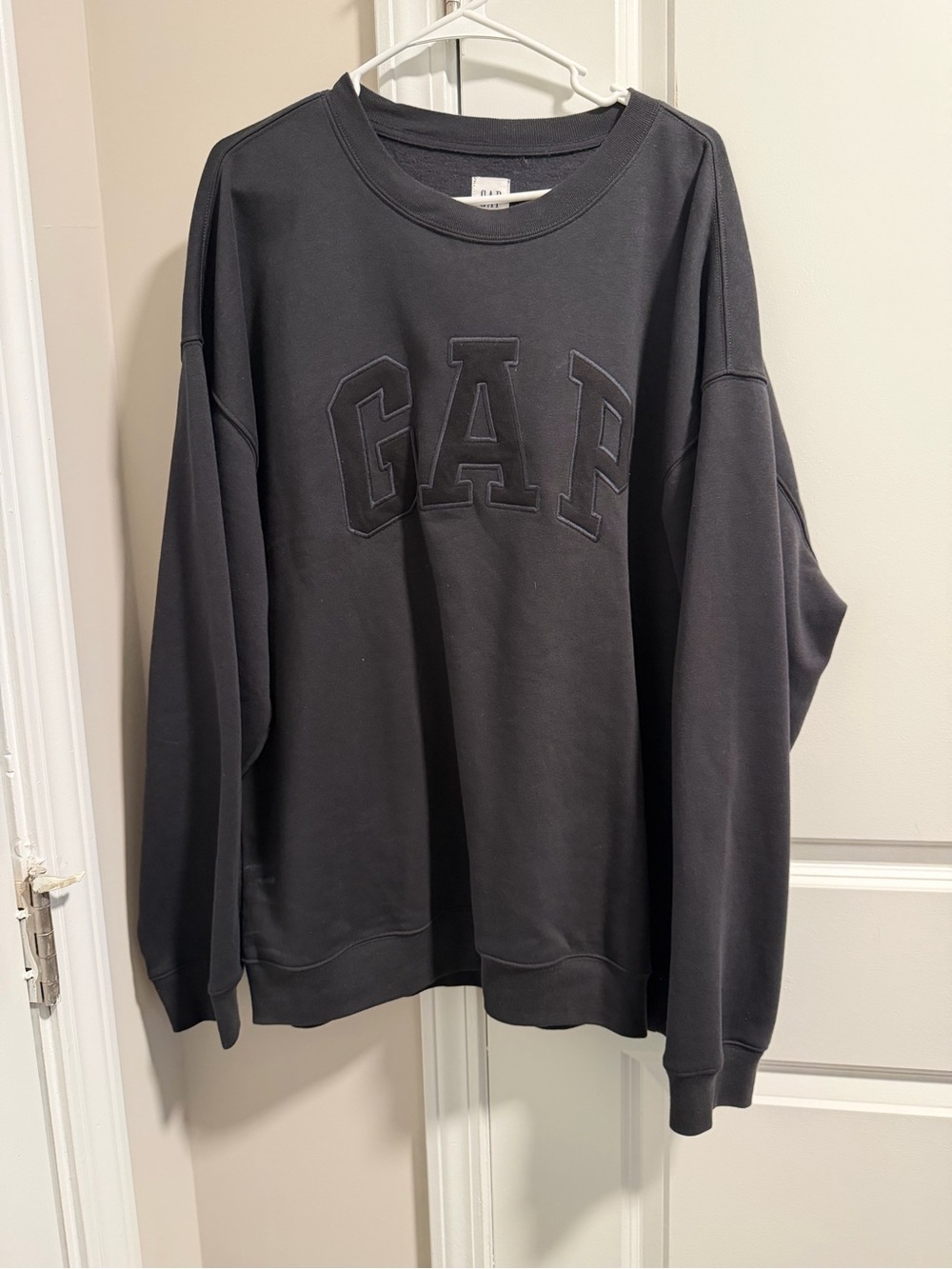 GAP Charcoal Black Embroidered Logo Crewneck Sweater